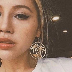 Round Palm Tree Gold Earrings